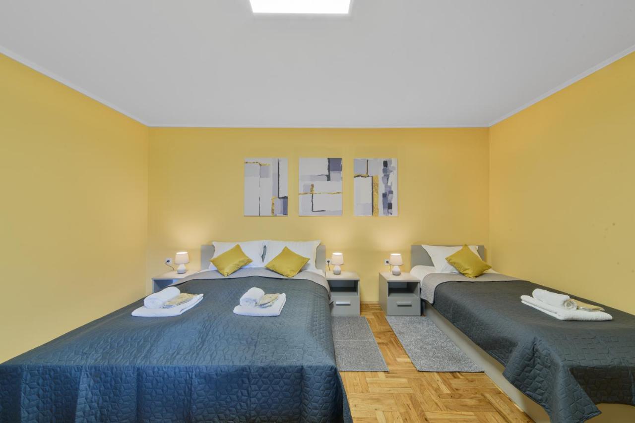 Dumalux Garden Apartment ซูโบติกา ภายนอก รูปภาพ