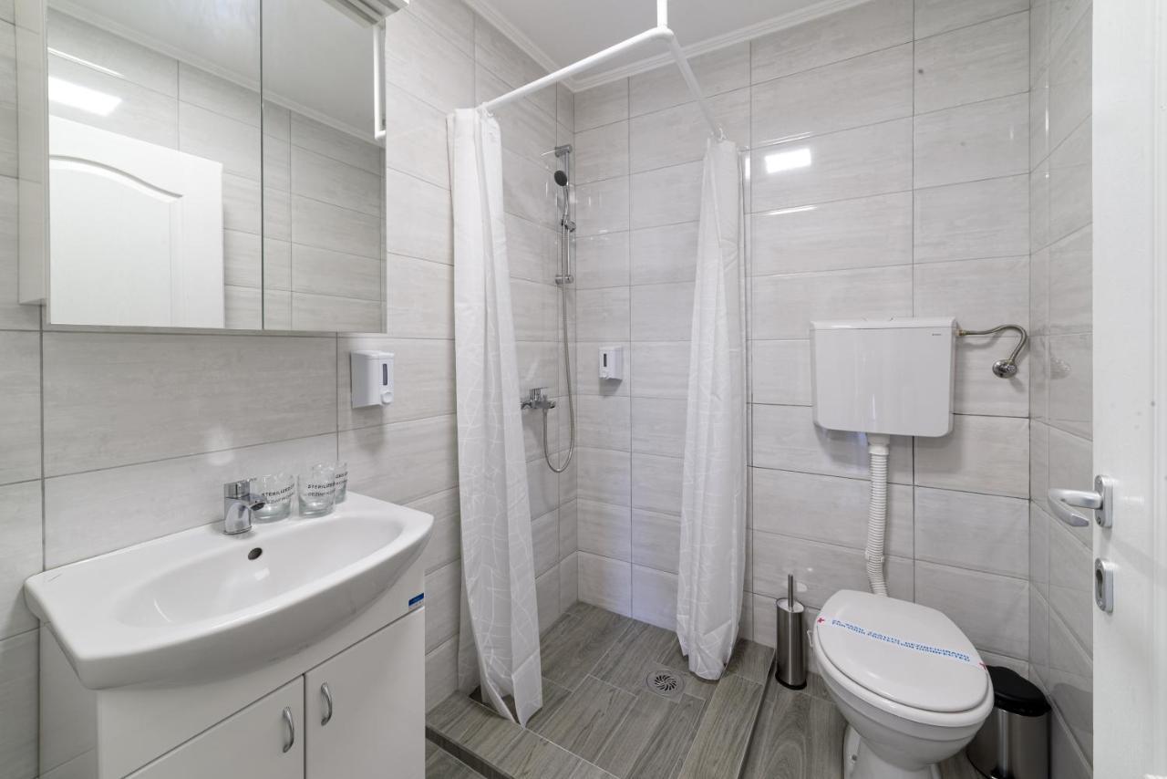 Dumalux Garden Apartment ซูโบติกา ภายนอก รูปภาพ